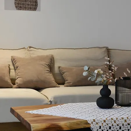 Elysium Luxury Living * スキアトスタウン