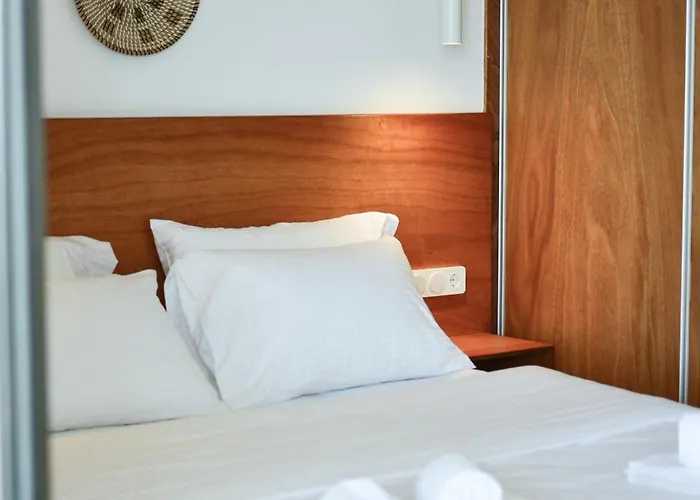 Elysium Luxury Living アパート スキアトスタウン